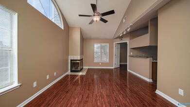 124 Waters Edge Ln in Madison, AL - Building Photo - Building Photo