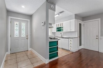 2121 Travis Dr in Carrollton, TX - Building Photo - Building Photo