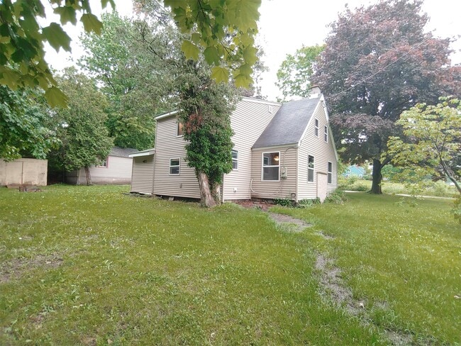 4373 NY-364 in Canandaigua, NY - Building Photo - Building Photo