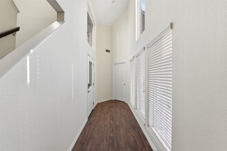 14210 Briarhills Pkwy in Houston, TX - Building Photo - Building Photo