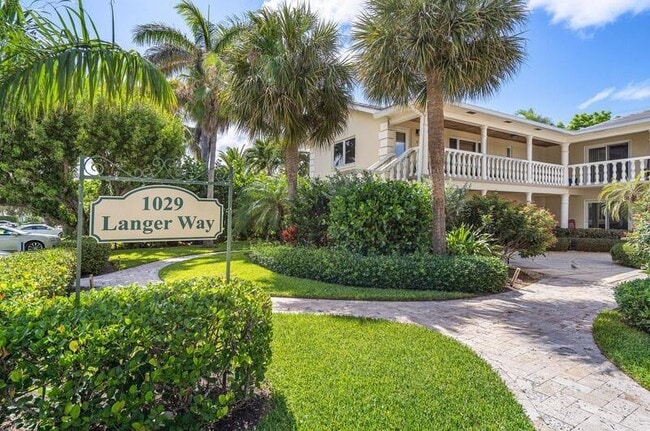 1029 Langer Way, Unit 5 in Delray Beach, FL - Building Photo - Building Photo