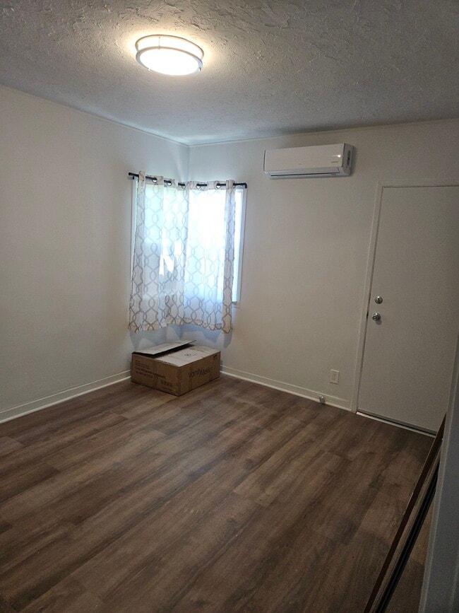2445 20th St, Unit 2445 2445 20th st