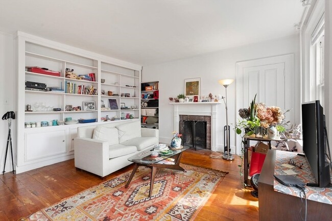 86 Marlborough St, Unit 8 in Boston, MA - Foto de edificio - Building Photo