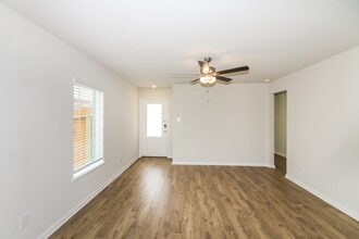 7510 Tipton Meadow Way in Richmond, TX - Foto de edificio - Building Photo