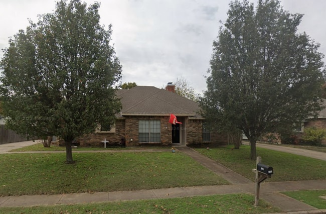 2403 Ridgevalley Dr