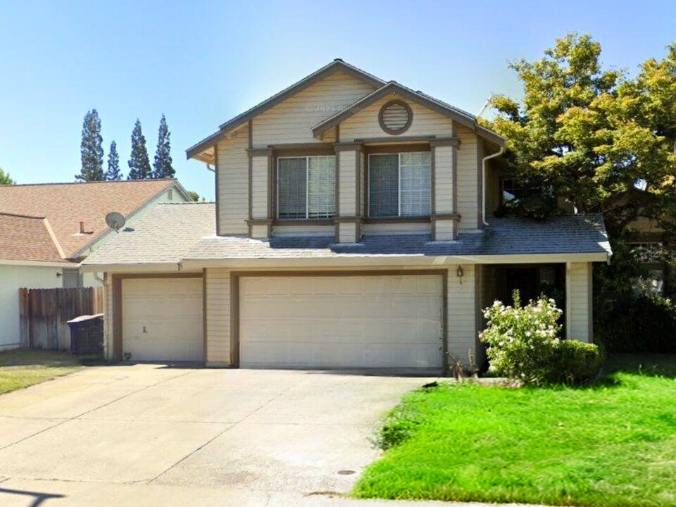 1709 Evergreen Dr in Roseville, CA - Building Photo