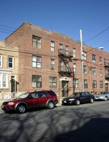 686 Ashford St Apartments