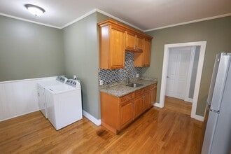 129 Draper St, Unit 1 in Boston, MA - Building Photo - Building Photo
