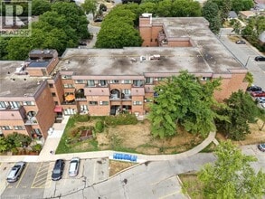 36 Hayhurst Rd in Brantford, ON - Building Photo - Building Photo