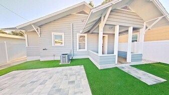 607 1/2 16th St N in St. Petersburg, FL - Building Photo