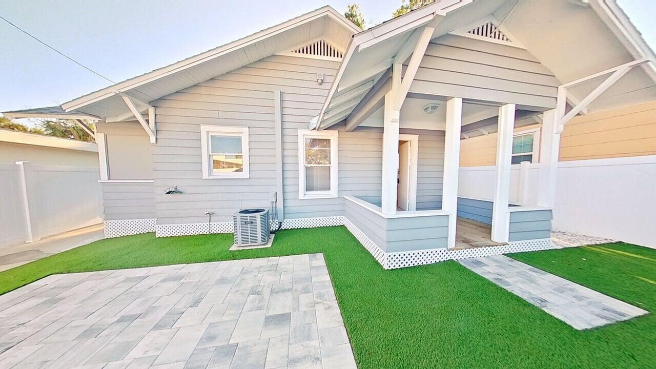 607 1/2 16th St N in St. Petersburg, FL - Building Photo