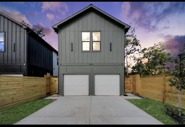 7911 Lynette St in Houston, TX - Building Photo - Building Photo