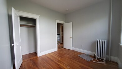 84 New Whitney St, Unit 376-10 in Boston, MA - Building Photo - Building Photo