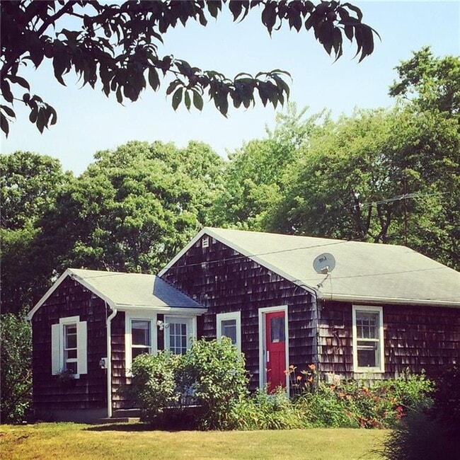 property at 5-5 Cattail Dr