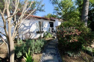 70 Karl Ave in San Anselmo, CA - Building Photo