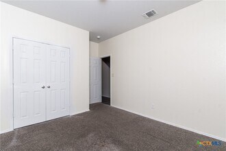 303 Danielle Dr in Killeen, TX - Building Photo - Building Photo