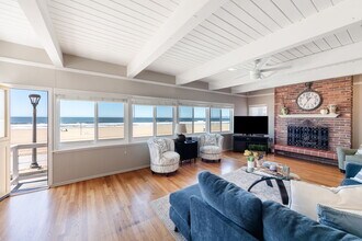 416 The Strand in Manhattan Beach, CA - Building Photo - Building Photo