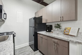 Glenmont Forest in Silver Spring, MD - Building Photo - Building Photo
