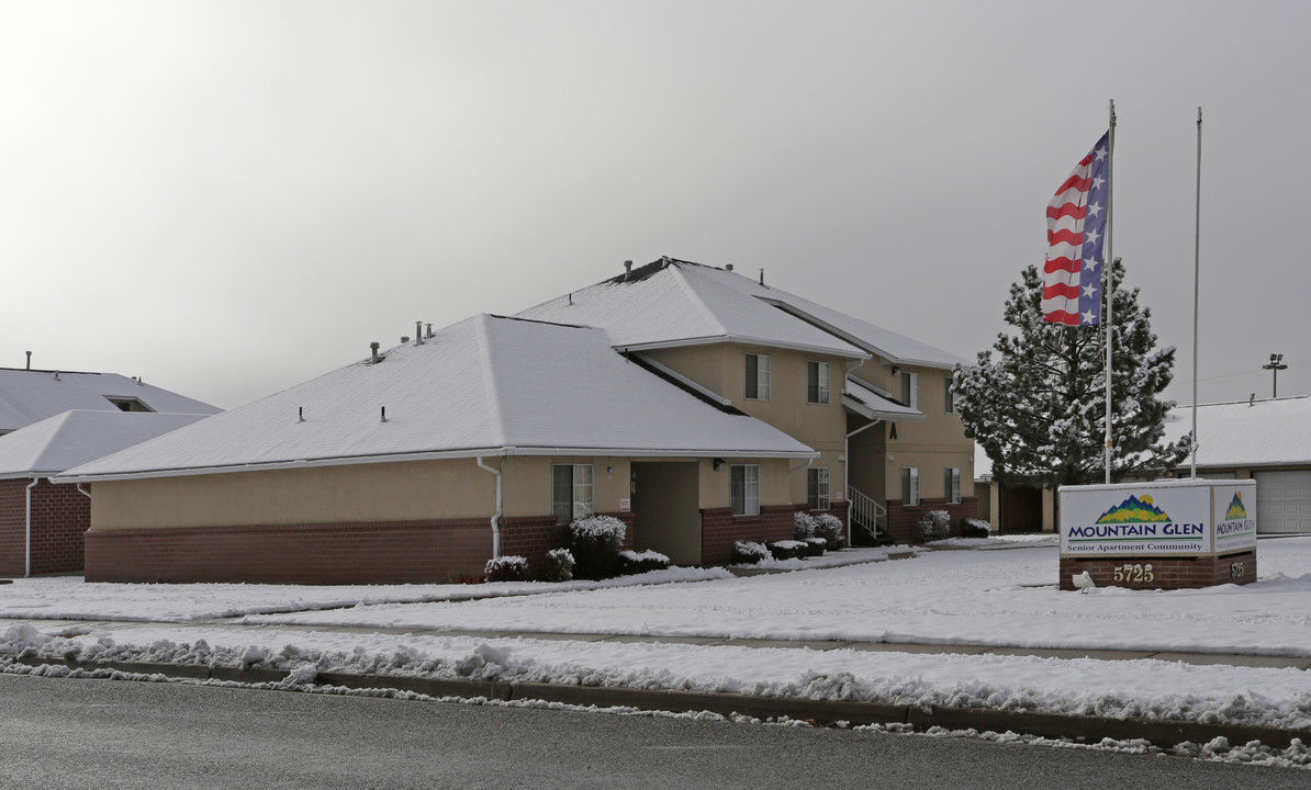 Mountain Glen Apartments in South Ogden, UT - Building Photo