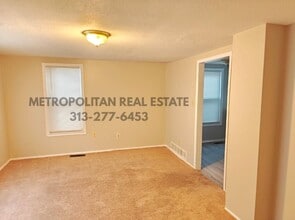 34639 Brush St in Wayne, MI - Building Photo - Building Photo