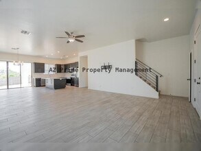 1409 E Shangri La Rd in Phoenix, AZ - Building Photo - Building Photo