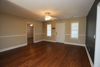 343 Longwood Dr in Statesboro, GA - Building Photo - Building Photo