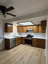 10154 McClemont Ave in Los Angeles, CA - Building Photo