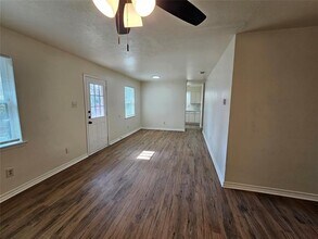 1812 Frances Dr in Garland, TX - Building Photo - Building Photo