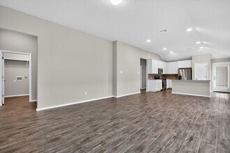 128 Shugart St in San Marcos, TX - Building Photo - Building Photo