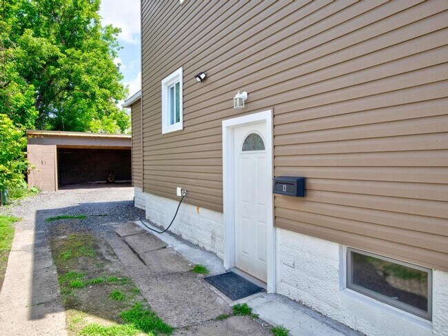 property at 1702 McMinn St