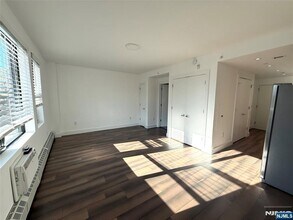 3011 Edwin Ave in Fort Lee, NJ - Building Photo - Building Photo