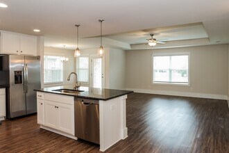 189 Cherry Laurel Dr in Hazel Green, AL - Building Photo - Building Photo