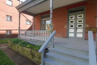 424 Franklin Ave, Unit 1 in Pittsburgh, PA - Foto de edificio - Building Photo