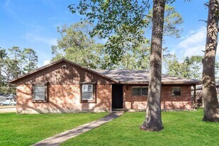 2003 Woodway Dr in New Caney, TX - Building Photo