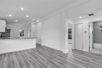 7777 NW 8th Ct in Miami, FL - Building Photo - Building Photo