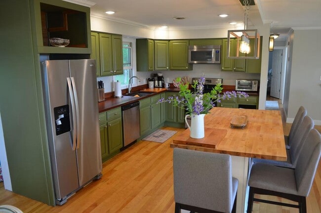 67 Suncrest Terrace in Colchester, VT - Building Photo - Building Photo