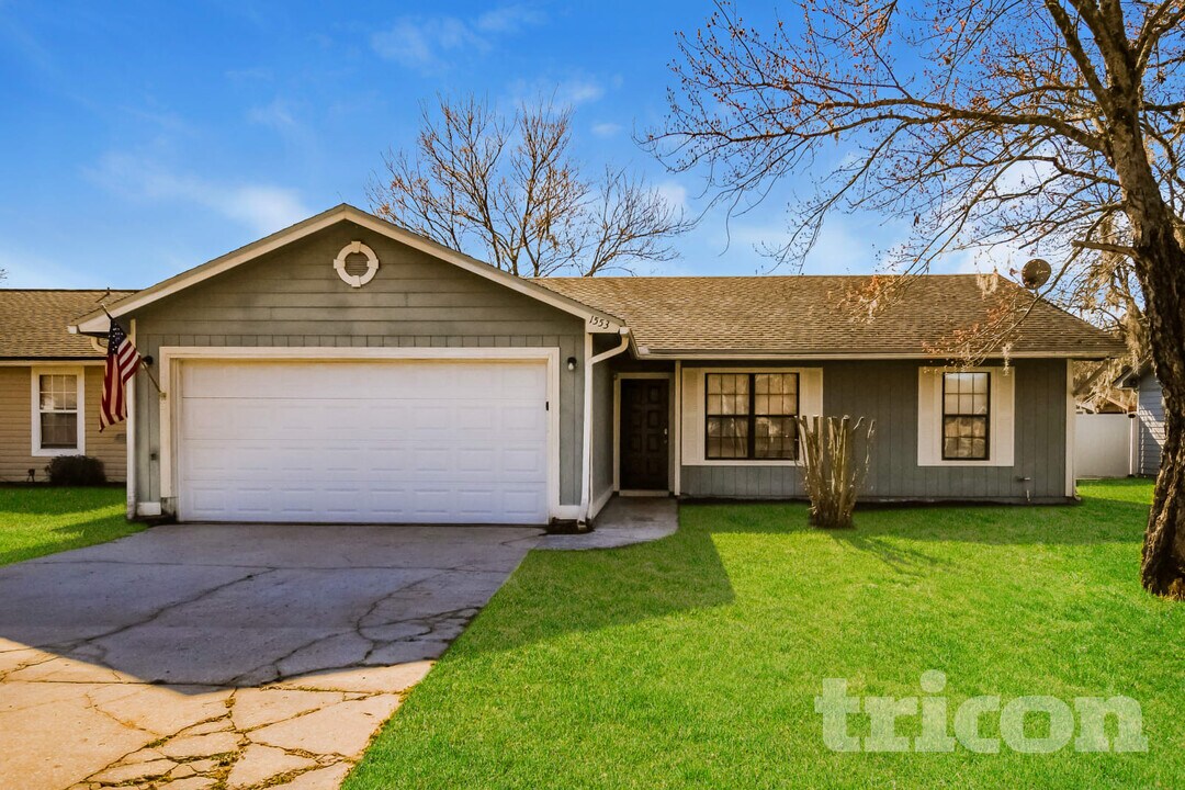 1553 Kingfisher Blvd in Orange Park, FL - Building Photo