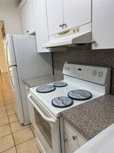 5143 SW 140th Pl in Miami, FL - Building Photo - Building Photo