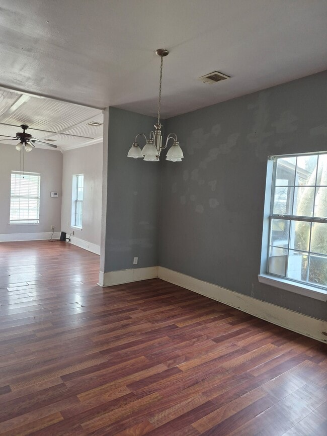 504 American St in Baytown, TX - Building Photo - Building Photo