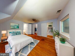 3137 S Glebe Rd, Unit 1066 in Arlington, VA - Foto de edificio - Building Photo