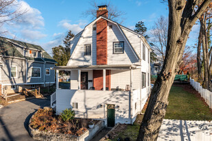 Beautiful Home Off North Goodwin Ave!!! Apartments