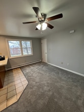 30 Carolyn Terrace, Unit B in Roselle, NJ - Building Photo - Building Photo