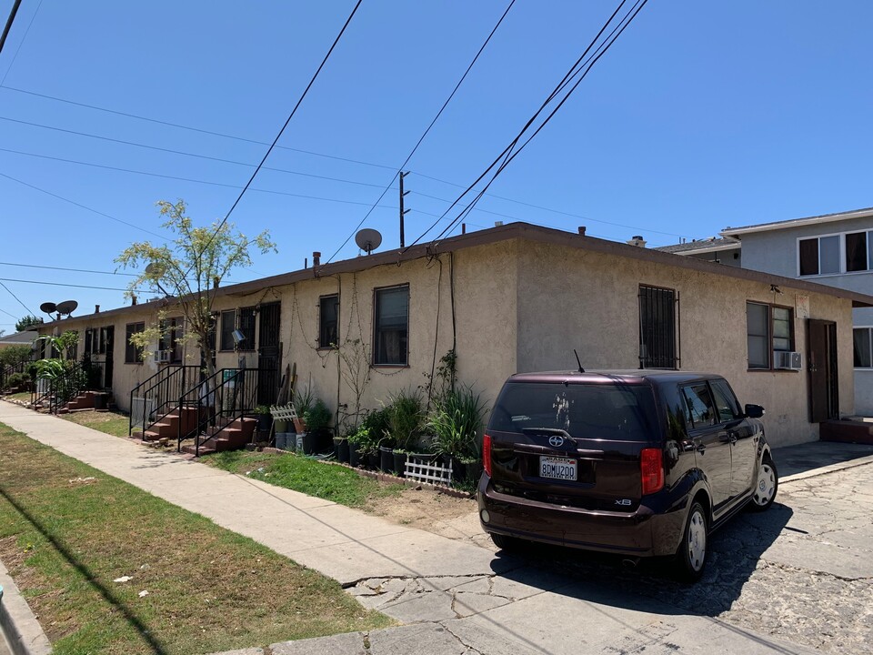 1605 W 208th St in Torrance, CA - Building Photo