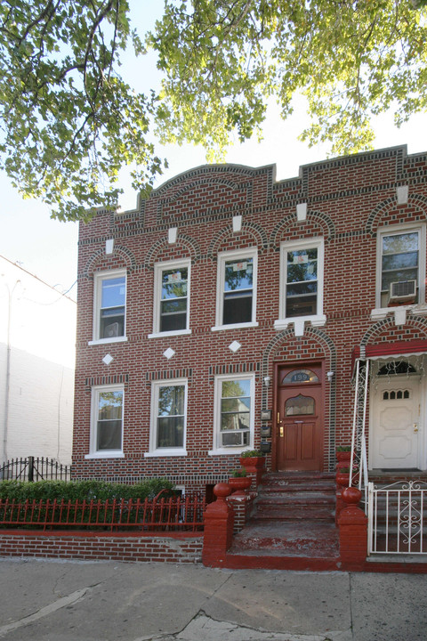 199 E 94th St in Brooklyn, NY - Foto de edificio