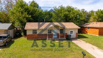 1617 Cynthia Dr in Midwest City, OK - Building Photo