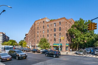 Dunbar Apartments in New York, NY - Building Photo - Building Photo