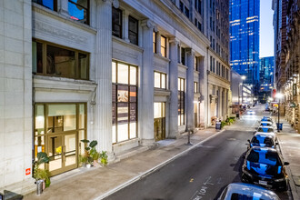 The Commonwealth Building in Pittsburgh, PA - Foto de edificio - Building Photo