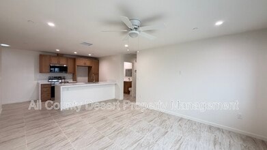 517 S Mountain View Dr in Palm Springs, CA - Building Photo - Building Photo