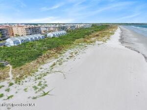 property at 524 Beach Park Ln