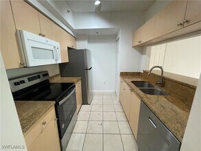 1170 Reserve Way in Naples, FL - Building Photo - Building Photo
